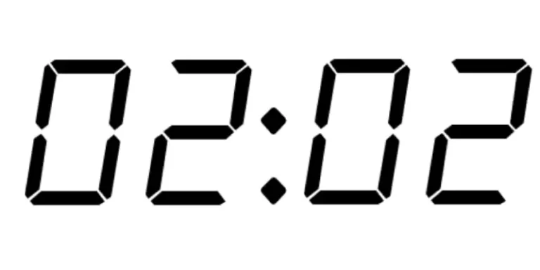 Ayna saati 02:02 – Ne anlama geliyor?